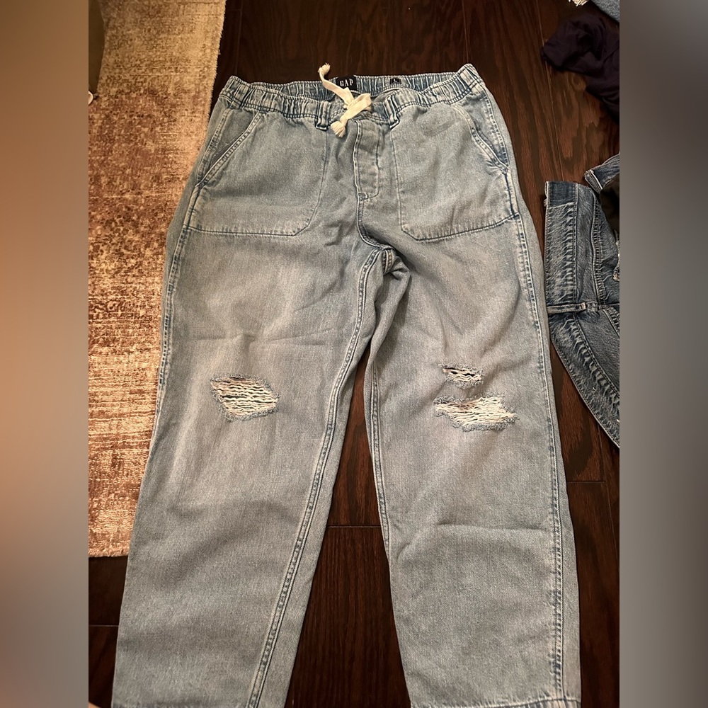 Gap Jogger Jeans